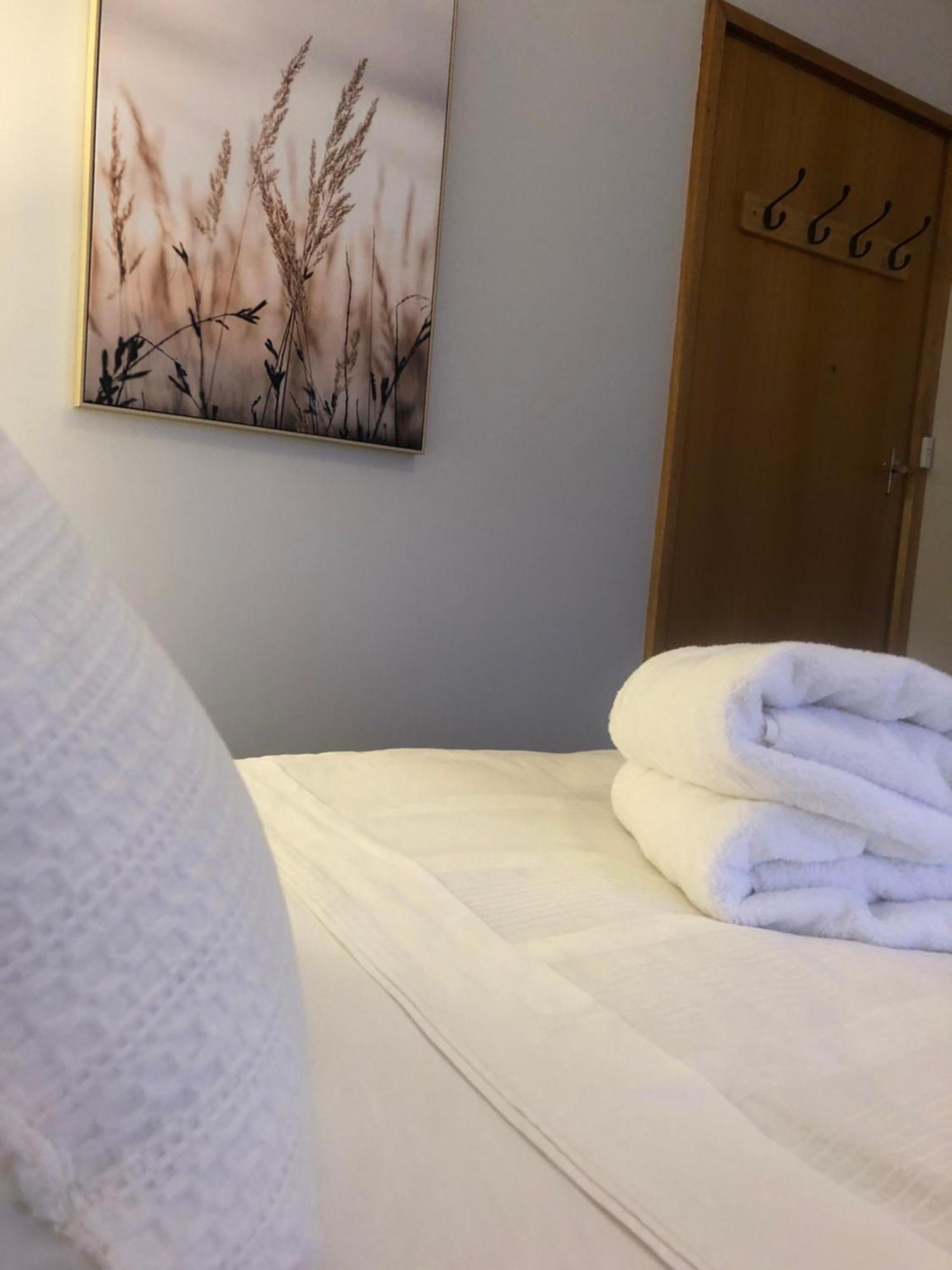 Lovely Budget Vegan Homestay Launceston Extérieur photo