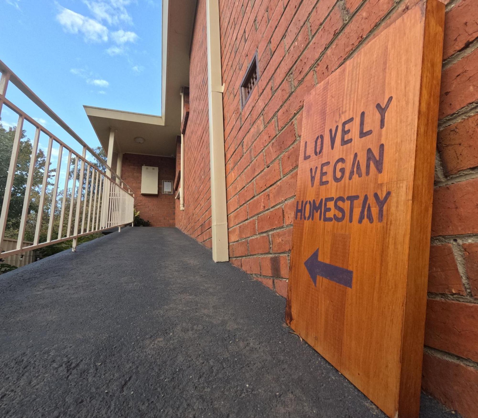 Lovely Budget Vegan Homestay Launceston Extérieur photo